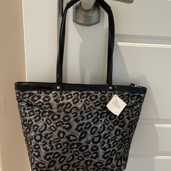 New w/tags Coach Rare Ocelot Leopard Zip Tote Bag - Picture 2 of 4